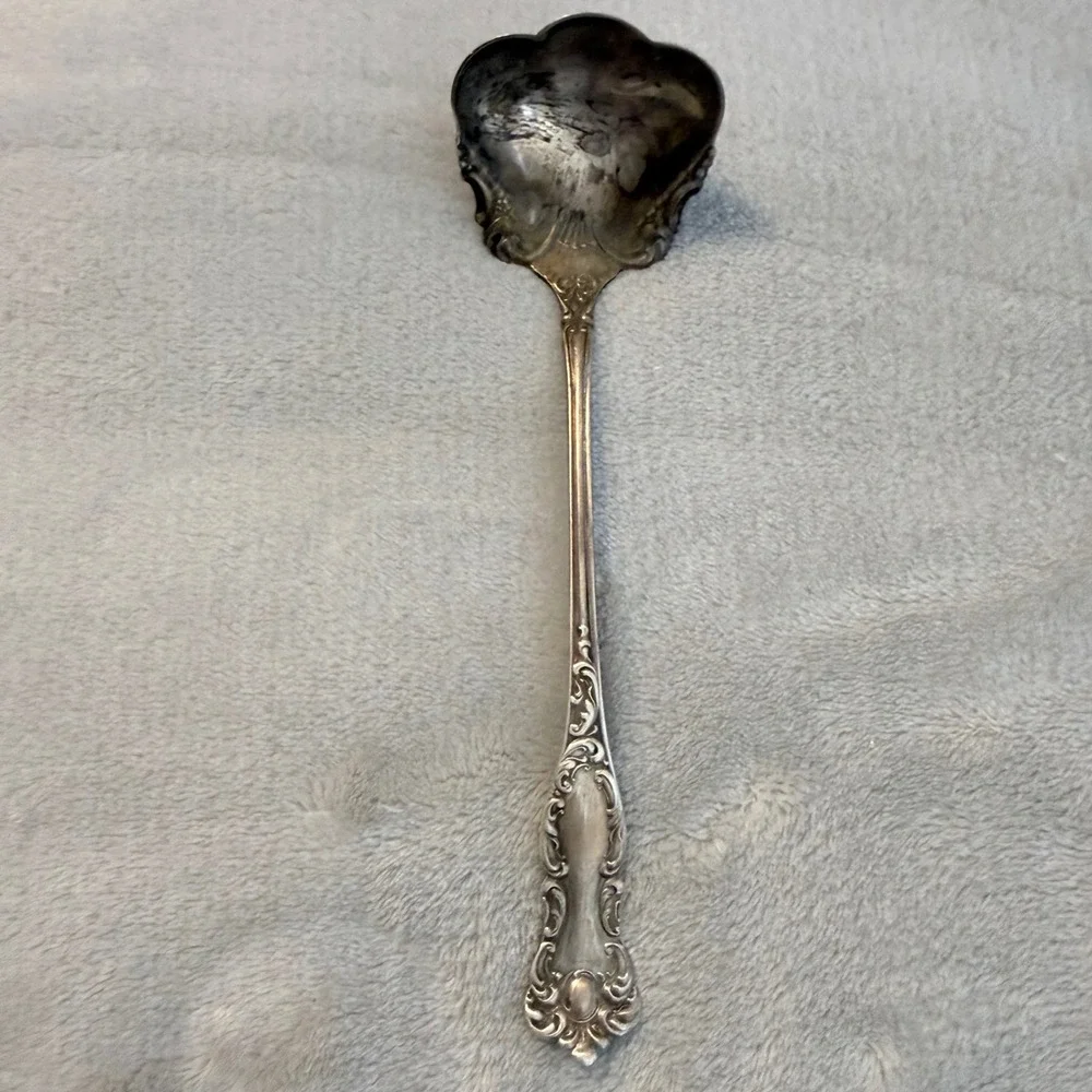 Antique WM Rogers & Son AA Silverplate Bon Bon Candy Nut Serving Spoon 6